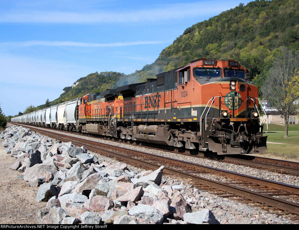 BNSF 1024